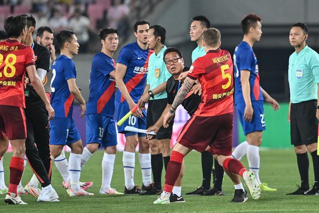 英超11轮战罢 去年同期热刺下滑8位曼联下滑5位